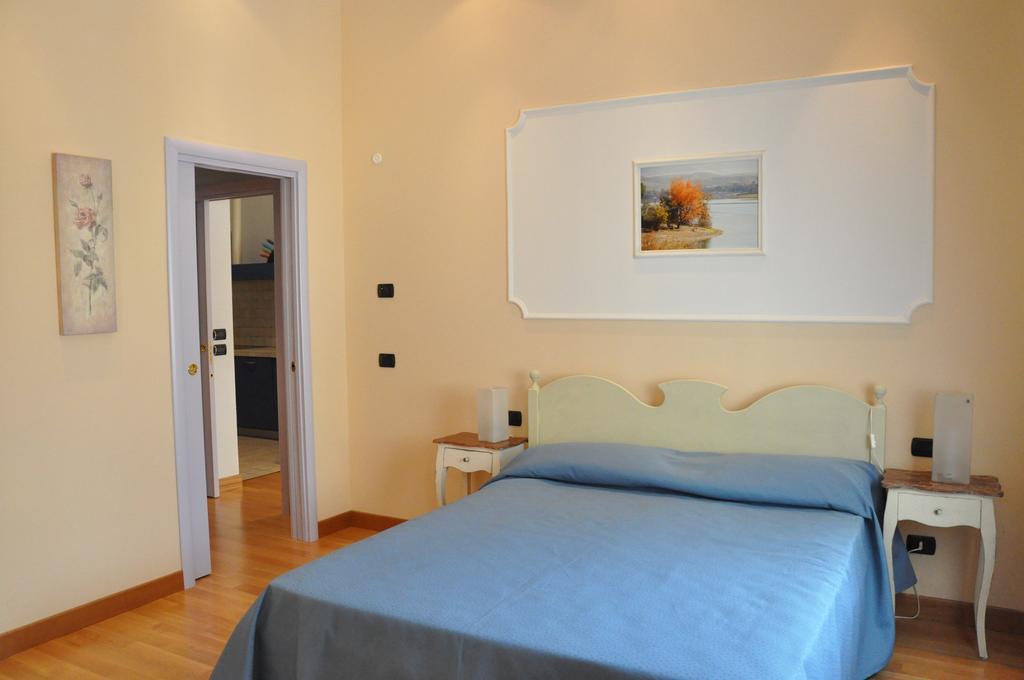 Giardino Dei Colori Dianella Appartamenti Pool Relax &Family Friendly 托斯科拉诺-马德尔诺 外观 照片