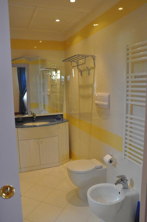 Giardino Dei Colori Dianella Appartamenti Pool Relax &Family Friendly 托斯科拉诺-马德尔诺 客房 照片