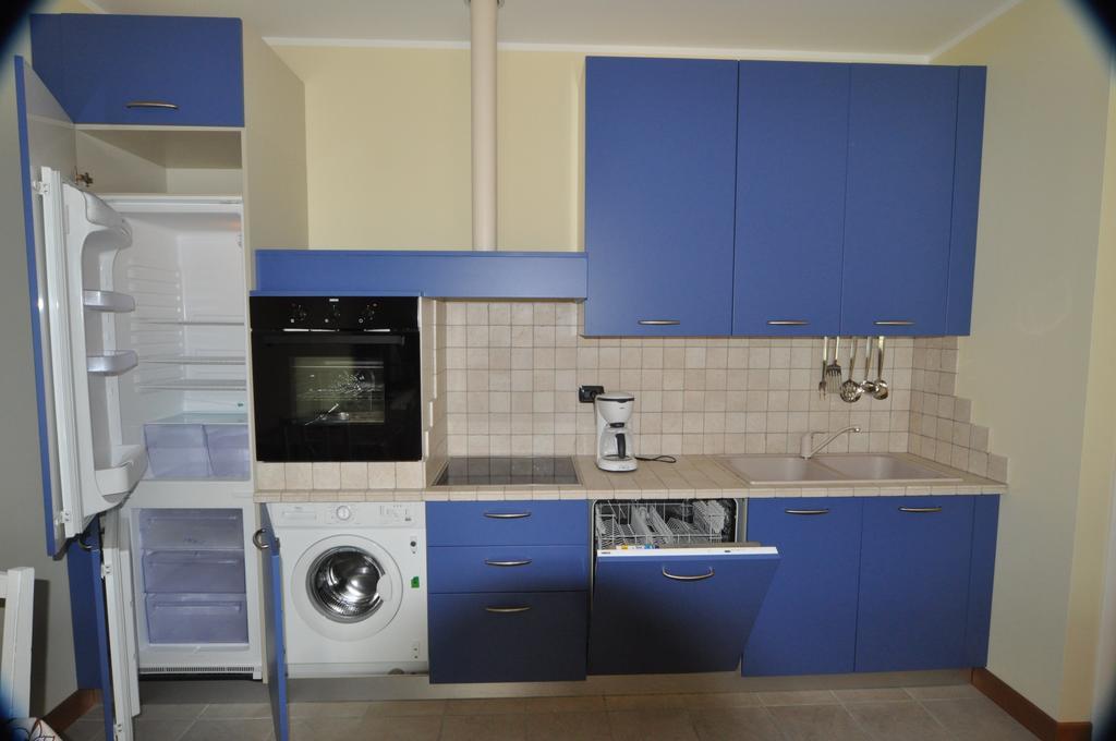 Giardino Dei Colori Dianella Appartamenti Pool Relax &Family Friendly 托斯科拉诺-马德尔诺 外观 照片