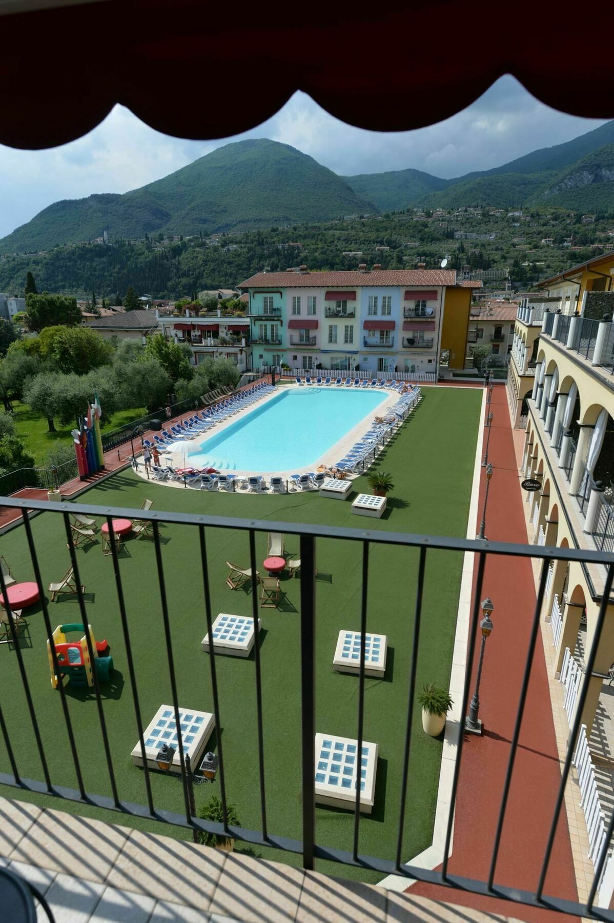 Giardino Dei Colori Dianella Appartamenti Pool Relax &Family Friendly 托斯科拉诺-马德尔诺 外观 照片